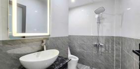 chính chue cần bán gấp nhà ngay vòng xoay an phú