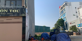 Bán gấp 78m đất đấu giá Giang Biên mặt đường chân đê Phúc Lợi, vị trí có thể làm