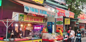 Nhà MT ngay chơ Hưng Long. 1 lầu. 5x19. 3PN. Bình Chánh