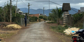 Đất Di Linh 4,6x35m2 72m thổ mt đường nhựa giá 220tr cả lô