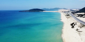 Chính chủ gửi bán thửa đất mặt biển đường Nguyễn Huệ - Khu Kinh tế Vân Phong!!!