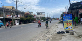 Bán lô đất nghộp 2 mt ngay chợ và trườnghọc 460tr Ninh Phụng Ninh Hòa 0985451850