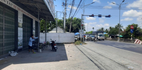 Thuê Mặt Tiền Kinh Doanh + Kho xưởng QL1A, Có bãi đậu xe rộng