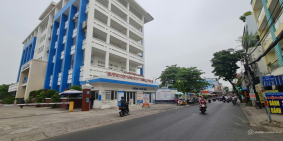 Cho thuê nhà Mặt Tiền Lê Thúc Hoạch 90m² - GẦN TRƯỜNG CAO ĐẲNG