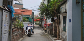 Bán 117,6m đất ngõ 113 Ngô Xuân Quảng, ngõ thông o tô vào nhà dễ dàng