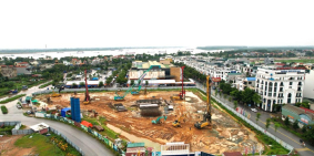 Căn hộ Vic Grand Quare sống chuẩn sang, view triệu đô từ sông Hồng