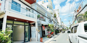 Bán nhà mới 1 lầu mặt tiền gần chợ Ba Đình Phường 10 Quận 8