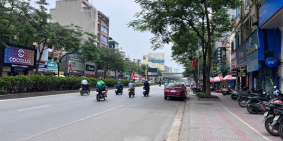 Bán nhà 102m2 xây 2,5 tầng mặt phố Nguyễn Văn Cừ, kinh doanh, cho thuê dòng tiền