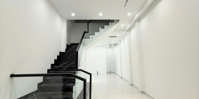 Bán nhà trệt lầu hiện đại đường số 12 KDC biệt thự Cồn Khương . Giá rẽ