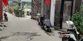 LĨNH NAM - MẶT NGÕ 255 LĨNH NAM BUÔN BÁN TẤP NẬP - Ô TÔ TRÁNH