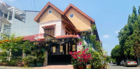 Bán căn Biệt Thự góc 2 Mặt Tiền đường ngay sát đường Lê Văn Việt, DT 207m2