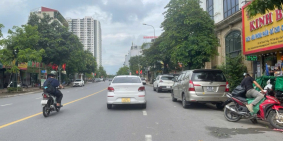 Siêu LÔ GÓC 150m MẶT PHỐ THÀNH TRUNG, TRÂU QUỲ XÂY TÒA NHÀ VĂN PHÒNG HOẶC TRỤ SỞ