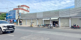 Cho thuê mặt bằng kinh doanh nguyễn thị thập 420m2 , 65tr/thang quận 7