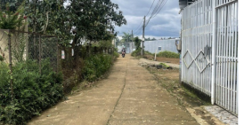 Giá 3.3 tỷ, 110m2 - Sẵn sổ đỏ, làm việc trực tiếp với chủ đất