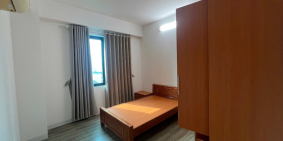 Cho thuê căn cc tầng6/7 tòa D5C mặt đường Trần thái tông, d tích 100 m2, 3PN, VS