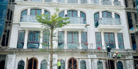 Bán nhà mặt phố 25m, xây 5 tầng diện tích 75m2 vỉa hè 5m