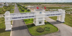 TIỀN CẦN BÁN GẤP LÔ ĐẤT NGAY MT 824 DT 150M2 GIÁ CHỈ 25TR/M2 SHR SANG TÊN CC