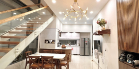 NGỘP giảm 6 tỷ MTKD 4 lầu đẹp Nguyễn Hữu Tiến 160m2 ngang 5m gần KCN 19.3 tỷ