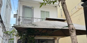 Bán nhà Hẻm xe hơi 69/ Nguyễn Gia Trí ( D2) 42m2 - sân vườn CHỈ 5,2 TỶ