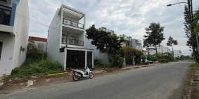 Bán nền đường số 4 KDC Long Thịnh . Giá chỉ 2,55 tỷ