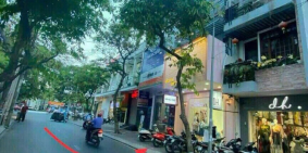 BÁN NHÀ MẶT TIỀN NGUYỄN VIỆT HỒNG, ngay Công Viên LƯU HỮU PHƯỚC.