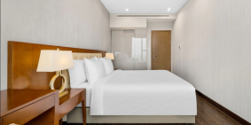 CHUYỂN NHƯỢNG QUYỀN KHAI THÁC K.SẠN 3 SAO- 190 PHÒNG- 6000 M2- GIÁ THUÊ: 2 TỶ/TH