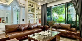 Bán nhà đường Quáng Khánh mặt tiện rộng , sầm uất , dòng tiền lớn – 156 tỷ