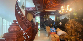 Biệt thự Vinhomes Riverside Long Biên view sông, giá tốt đầu tư.