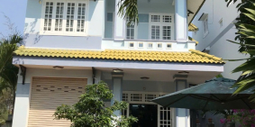 Bán nhà 2 tầng mái thái kiên cố nằm sát phố cổ Hội An giá rẻ,tặng full nội thất