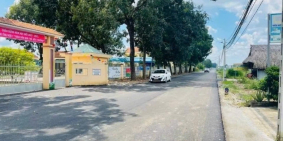 CẦN BÁN 1020M2 ĐẤT GẦN QL LỚN SÁT CHỢ, TR.HỌC CÓ CTY NHÀ MÁY ĐANG HĐ. GIÁ 180TR