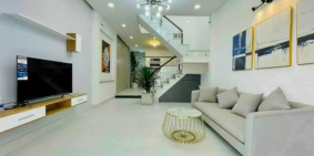 Bán gấp Mặt tiền chợ Tân Thuận rộng 7m, Q7, 145m2, 4 lầu, chỉ 13,59 tỷ!