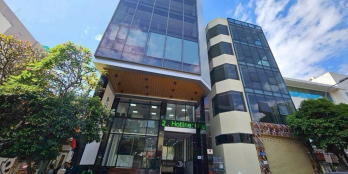 SIÊU PHẨM TOÀ NHÀ VĂN PHÒNG Q1 GIÁ CHỈ 580TR/M2 KHAN HIẾM LH 0906979786