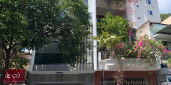 120 LÊ THỊ RIÊNG, BẾN THÀNH Q1. DT 4,4M X 16M, XÂY 4 TẦNG MỚI ĐẸP, GIÁ 35 TỶ