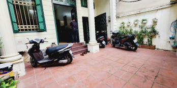 Mặt ngõ Cầu Giấy, ô tô đỗ cửa, ô tô vào nhà, ngõ thông, vị trí đẹp chỉ 25 tỷ