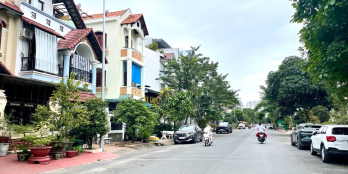 NHÀ MẶT TIỀN ĐƯỜNG SỐ KHU BÊN SÔNG HIỆP BÌNH CHÁNH - 95M2 4PN 3 TẦNG HOÀN CÔNG