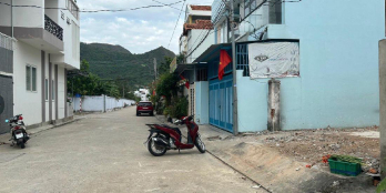 Bán nhanh lô đất đẹp, khu tập thể Z753 Vĩnh Hoà, gần bến xe phía bắc Nha Trang 