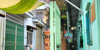 Gấp bán nhà lô góc hẻm xe hơi ngay KCN Sóng Thần Dĩ An, có 6 phòng trọ thuê full