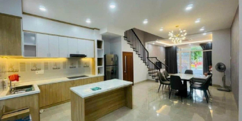 BÁN NHÀ 3 TẦNG ĐƯỜNG C3 KĐT VCN PHƯỚC LONG 1 ĐỐI DIỆN CÔNG VIÊN, GẦN SÔNG