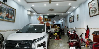 nhà 4 tầng mới đẹp ở ngay chỉ có 6 tỷ hơn hẻm xe tải 