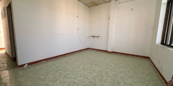 Bán nhà cấp 4 đã cũ nằm ngay trung tâm thành phố Nha Trang, chỉ tính giá đất 