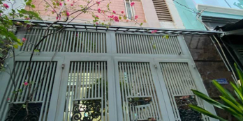 nhà đẹp 4 tầng ở ngay hương lộ 2 giá rẻ chỉ 4 tỷ đồng 