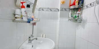 chính chủ đang ngộp cần bán gấp nhà hẻm xe tải giá 4 tỷ đồng 3 tầng 