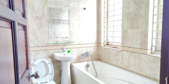 Bán Nhà 2 tầng, căn góc ngã 3 đường Triệu Quang Phục (16m) giao với hẻm 5m.