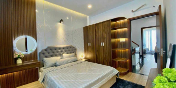 5 tỷ. có nhà 6 tầng mới đẹp hẻm xe tải. ở HCM quá rẻ 