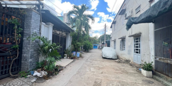 Nhà cấp 4 gác lửng 2PN, gần BigC Go Dĩ An, hẻm ô tô thông thoáng, 528 Đông Hoà