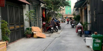 4 tỷ đồng nhà hẻm xe tải ngay lê văn Quới Bình Tân 