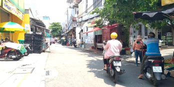 Bán nhà chợ Linh Xuân Thủ Đức, 100m2 sổ sẵn chỉ 5,5 tỉ. Kinh doanh đa ngành