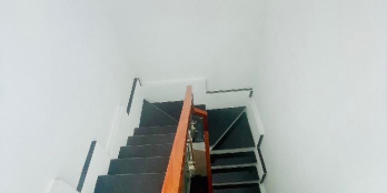 nhà ngang hơn 5m, đẹp mới vào ở ngay, tặng nội, nhiều phòng 