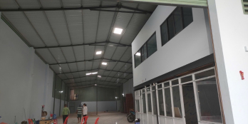 cho thuê kho Xưởng 1/ đg kênh nước đen BHH  bình Tân DT 12 x 51 620m2  giá 58tr 