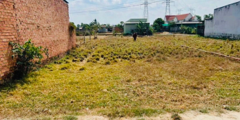 RA GẤP LÔ ĐẤT THỔ 10x40 THỔ CƯ 100% ĐƯỜNG 8M - 6TY5 